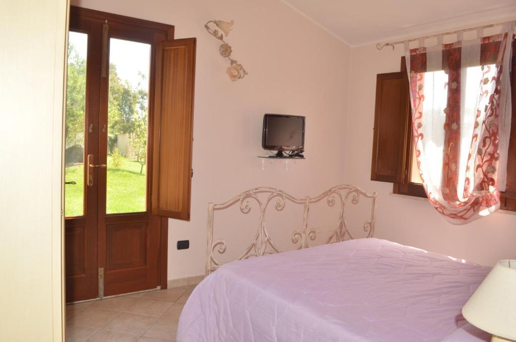 Agriturismo S'Aranada Villa Marrubiu ภายนอก รูปภาพ